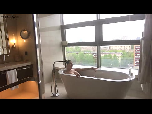 ❤️ Babe izugarria Sutsuki jertzen da bere pussy off bainugelan ❤️ Porno gugan ❌❤