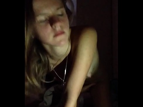 ❤️ Neska bat masturbatzen da eta cums ❤️ Porno gugan ❌❤